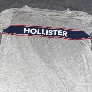 medium hollister tee
